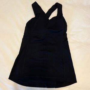 Lululemon black top